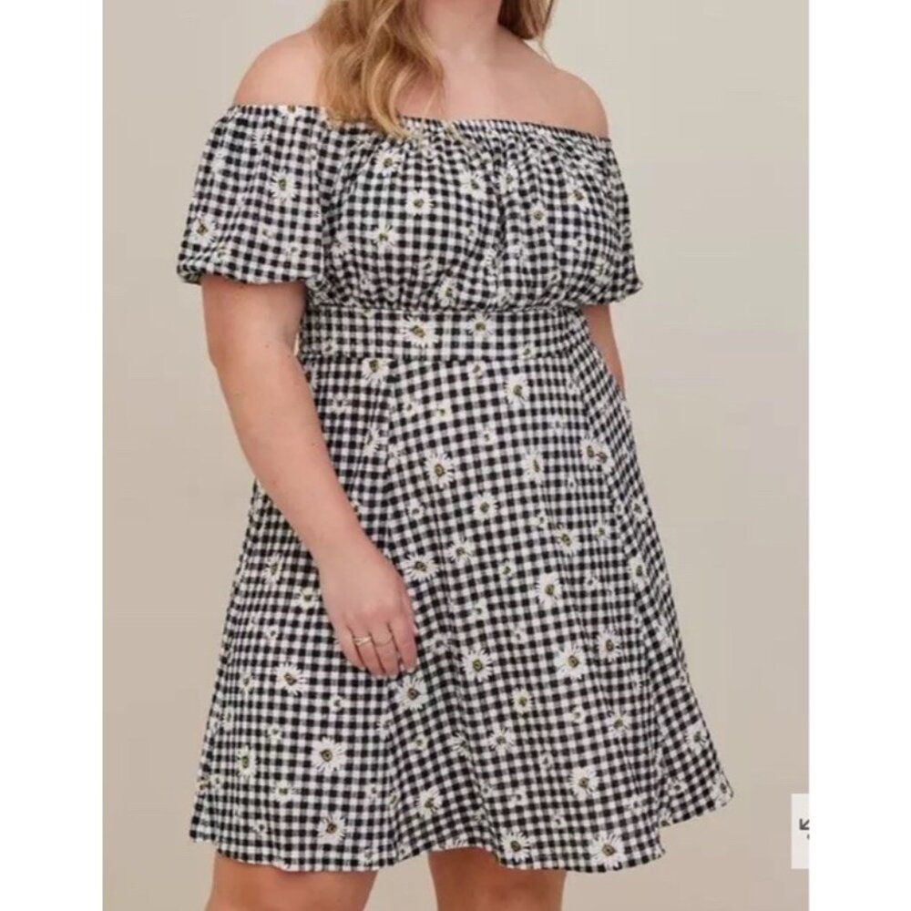 Torrid Women’s Mini Textured Knit Black White Gingham Daisy Dress 1X Puff Sleeve